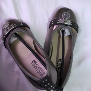 New Michael Kors girl flat shoes
